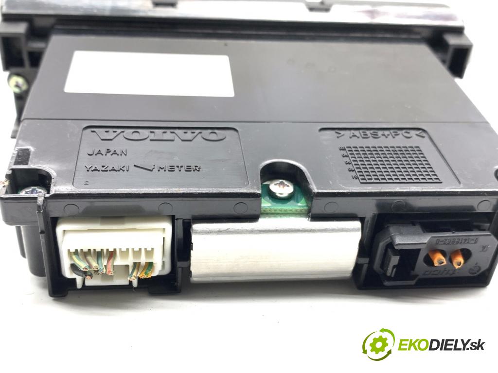VOLVO V50 Kombi 2006 80 kW 1.6 D 1560 Dislpej 30775261 (Prístrojová doska)