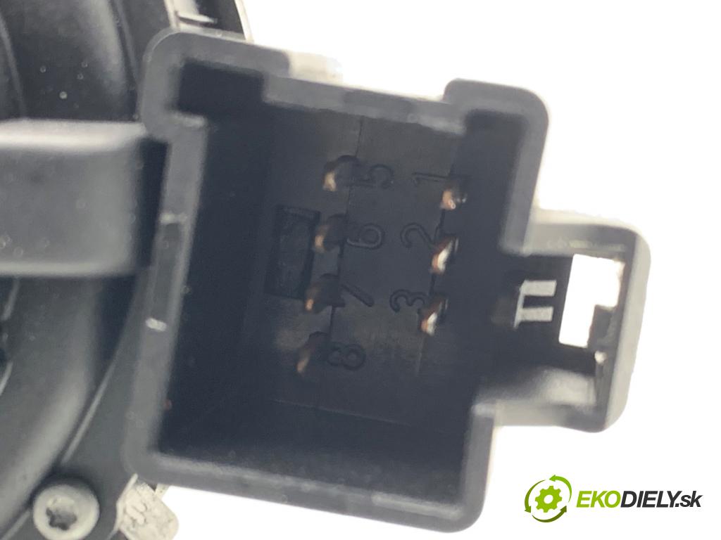 VOLVO V50 Kombi 2006 80 kW 1.6 D 1560 spinačka 30768036 (Spínacia skrinka)