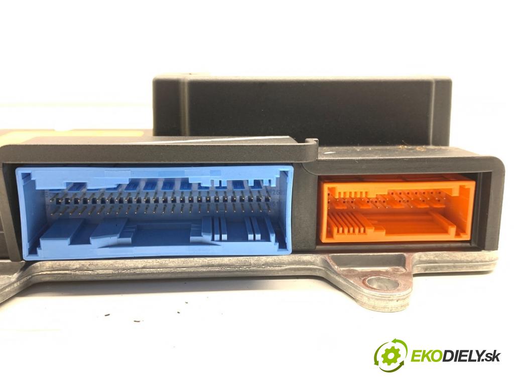 VOLVO V50 Kombi 2006 80 kW 1.6 D 1560 senzor airbag 30773059 (Snímač)