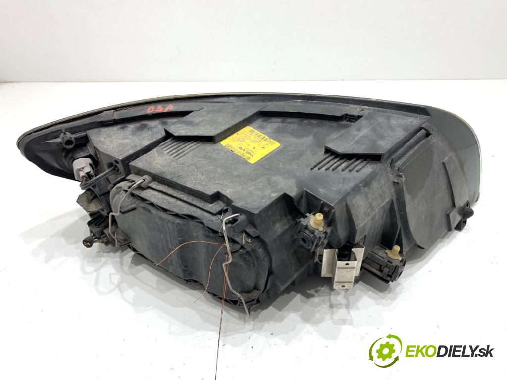 VOLVO V50 Kombi 2006 80 kW 1.6 D 1560 Svetlomet ľavy predný 30698885