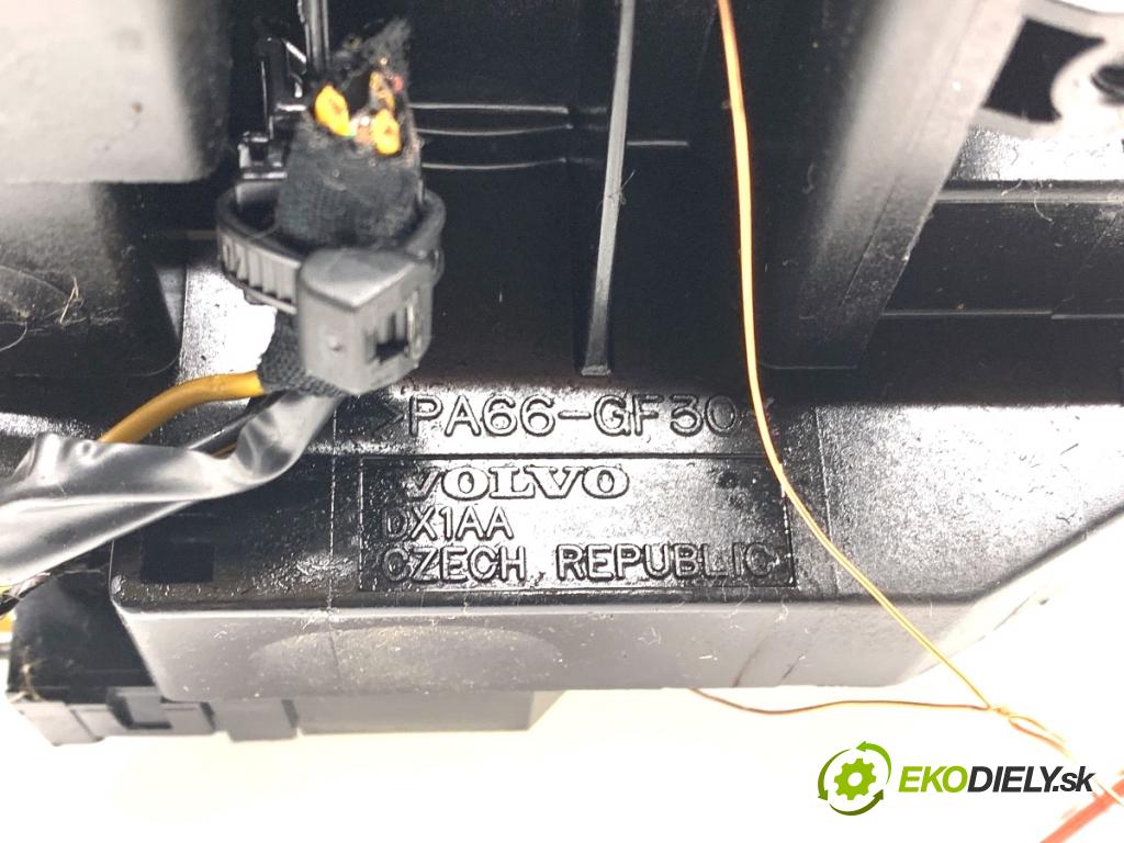 VOLVO V50 Kombi 2006 80 kW 1.6 D 1560 Prepínač kombinovaný P30710342 (Prepínacie páčky pod volantom)