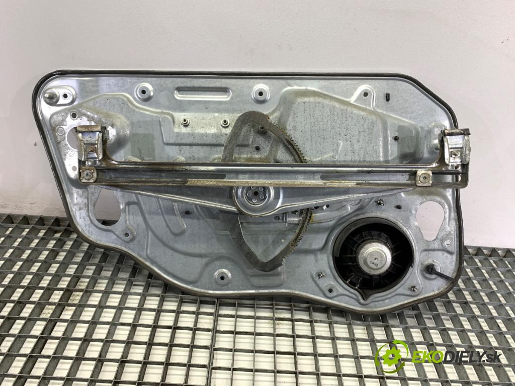 VOLVO V50 Kombi 2006 80 kW 1.6 D 1560 Mechanizmus okna pravy predný 30737681