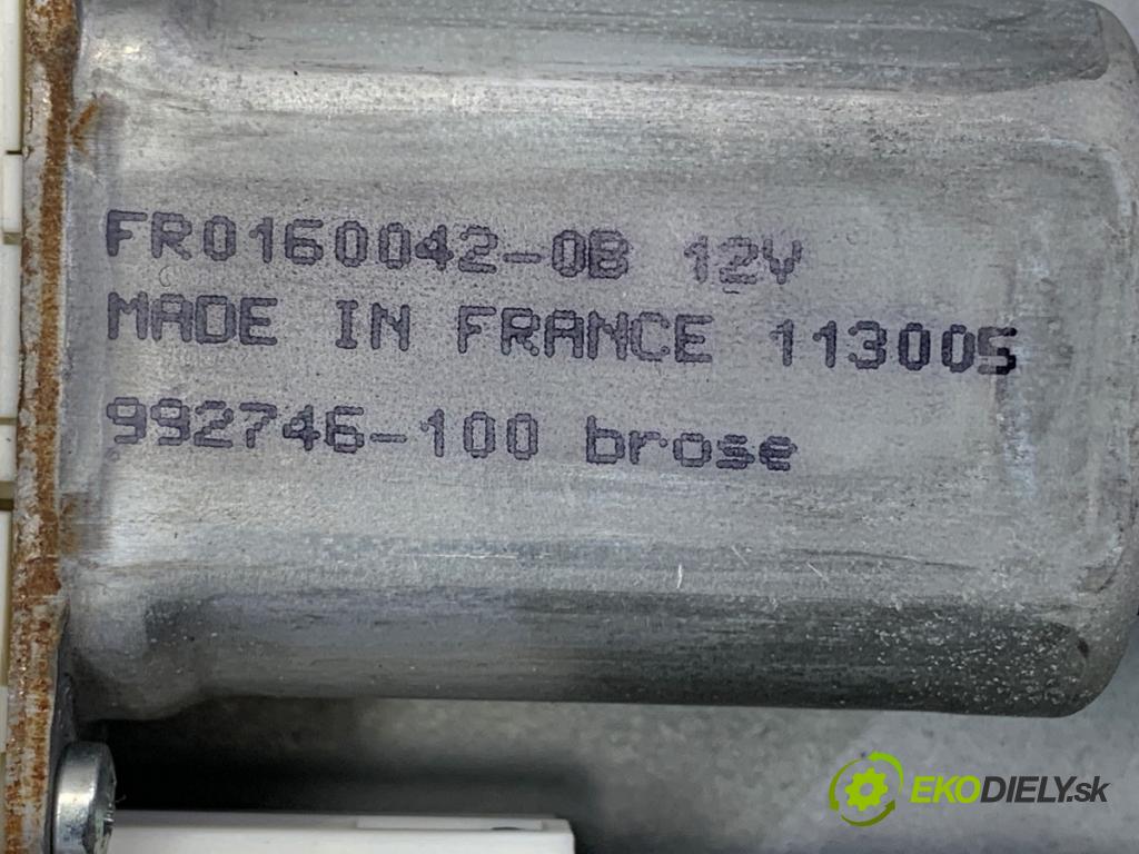 VOLVO V50 Kombi 2006 80 kW 1.6 D 1560 Mechanizmus okna pravy predný 30737681