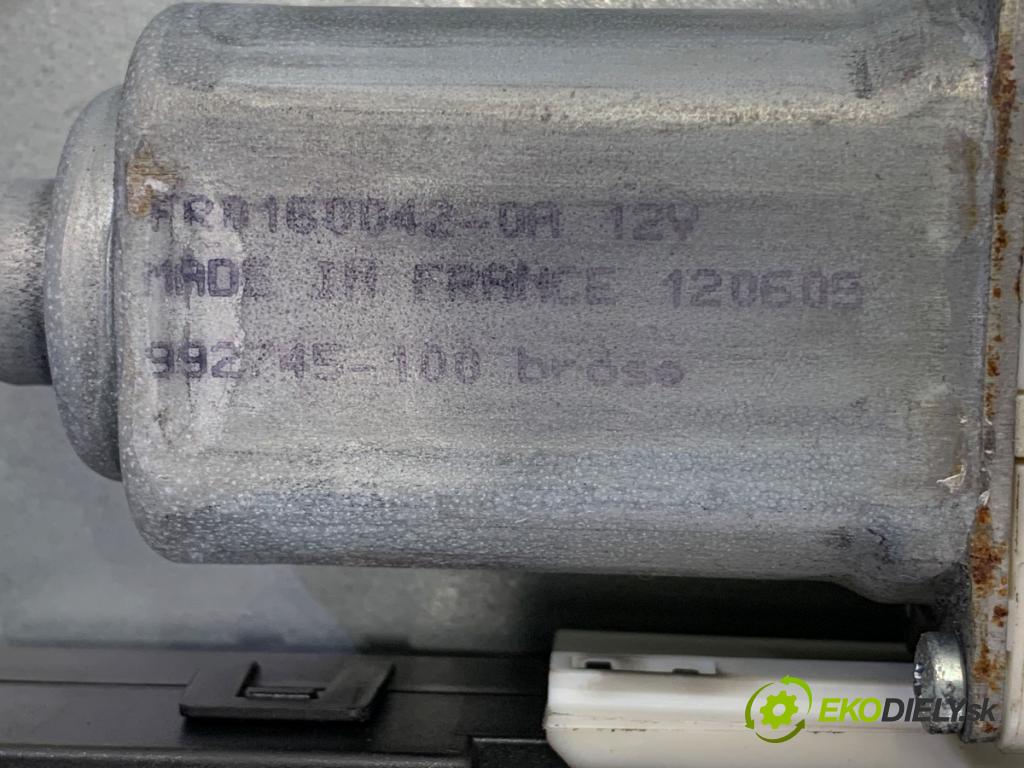 VOLVO V50 Kombi 2006 80 kW 1.6 D 1560 Mechanizmus okna ľavy predný 30737675