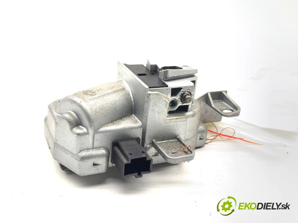 VOLVO V50 Kombi 2006 80 kW 1.6 D 1560 blokáda volantu P30741403 (Riadenie ostatné)