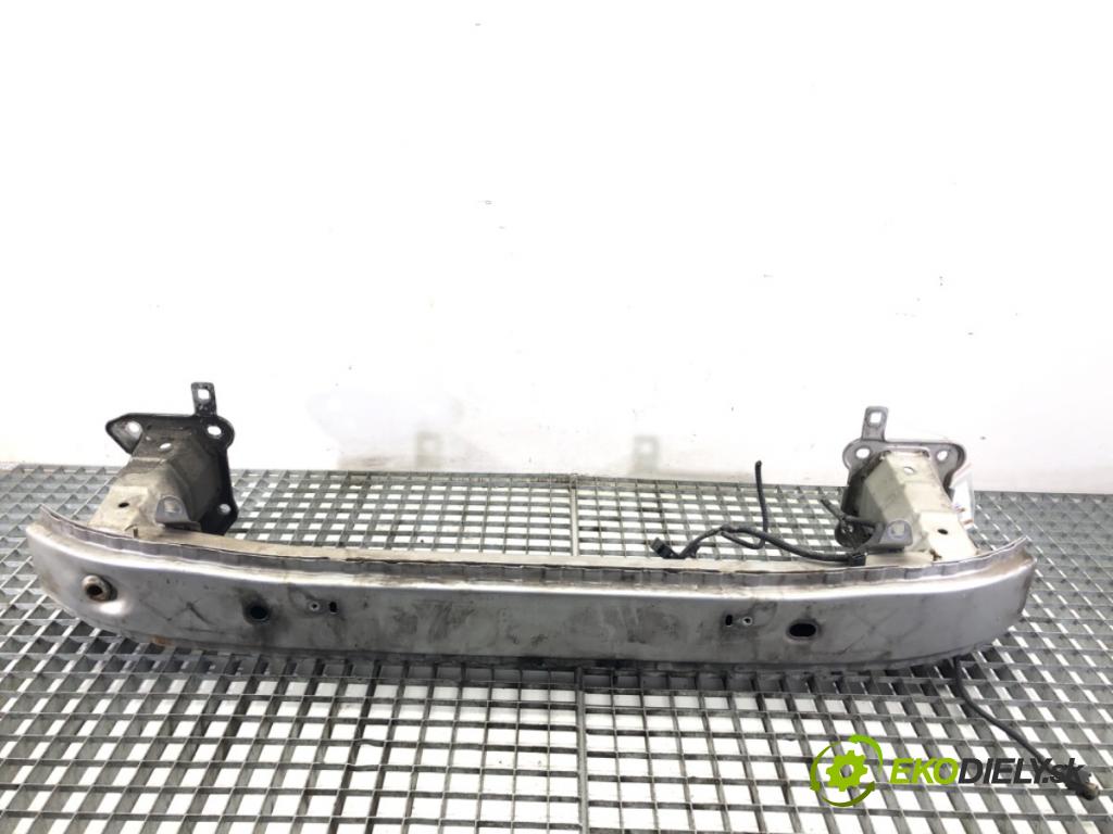 VOLVO V50 Kombi 2006 80 kW 1.6 D 1560 výztuha nárazníka přední část  (Přední výztuha)