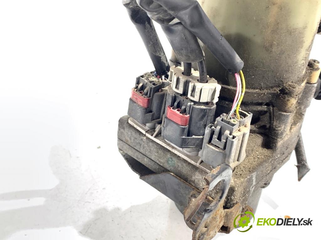 MAZDA 5 II nadwozie wielkoprzestrzenne (MPV) 2005 85 kW 1.8 (CR19) 1798 pumpa servočerpadlo  (Servočerpadlo)