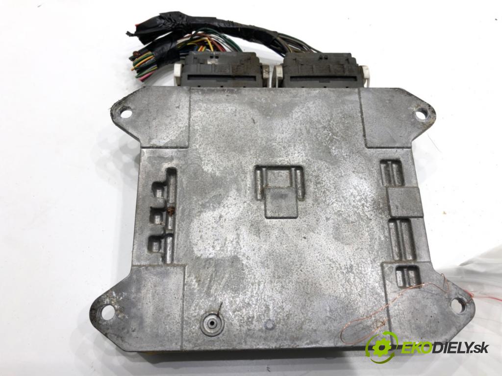 MAZDA 5 II nadwozie wielkoprzestrzenne (MPV) 2005 85 kW 1.8 (CR19) 1798 riadiaca jednotka Motor L82318881B (Riadiaca jednotka)