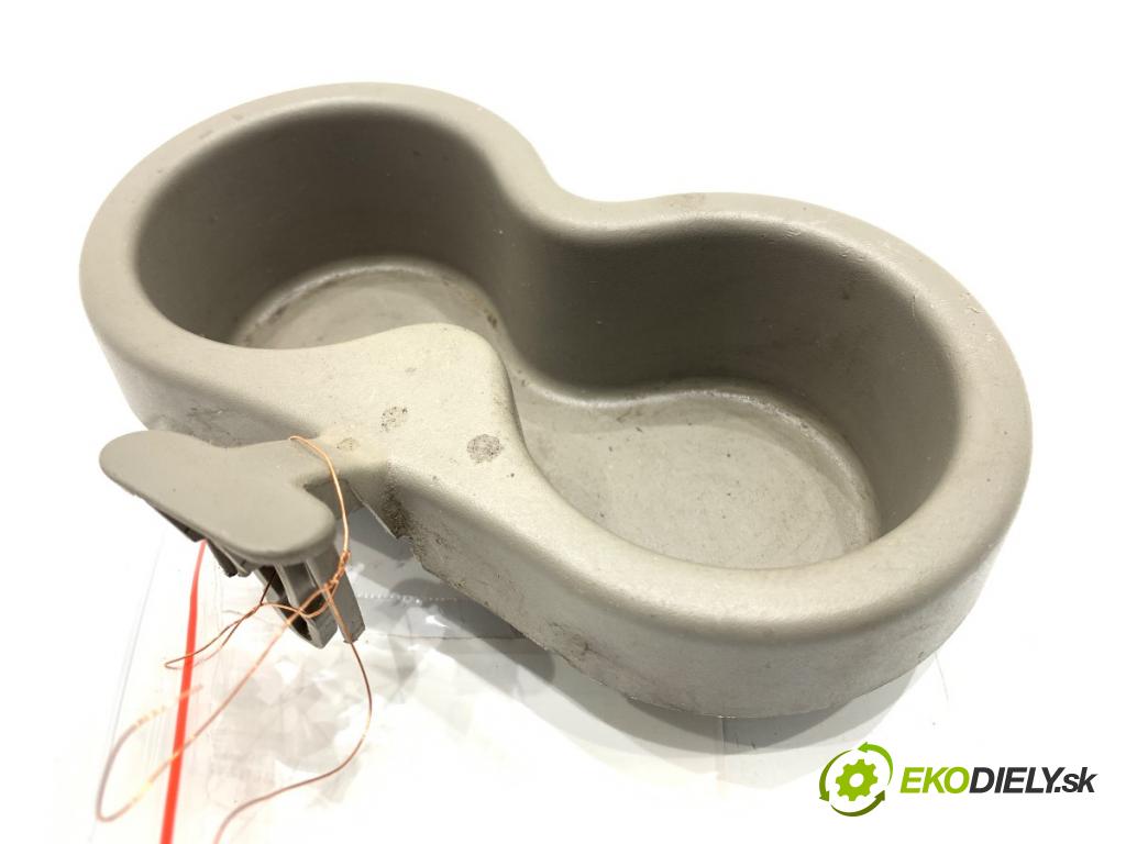 RENAULT SCÉNIC II nadwozie wielkoprzestrzenne (MPV) 2004 99 kW 2.0 (JM05, JM0U, JM1N, JM1U, JM2V) 1998 Držiak na nápoje R8103096 (Držiak (úchyt) na nápoje)