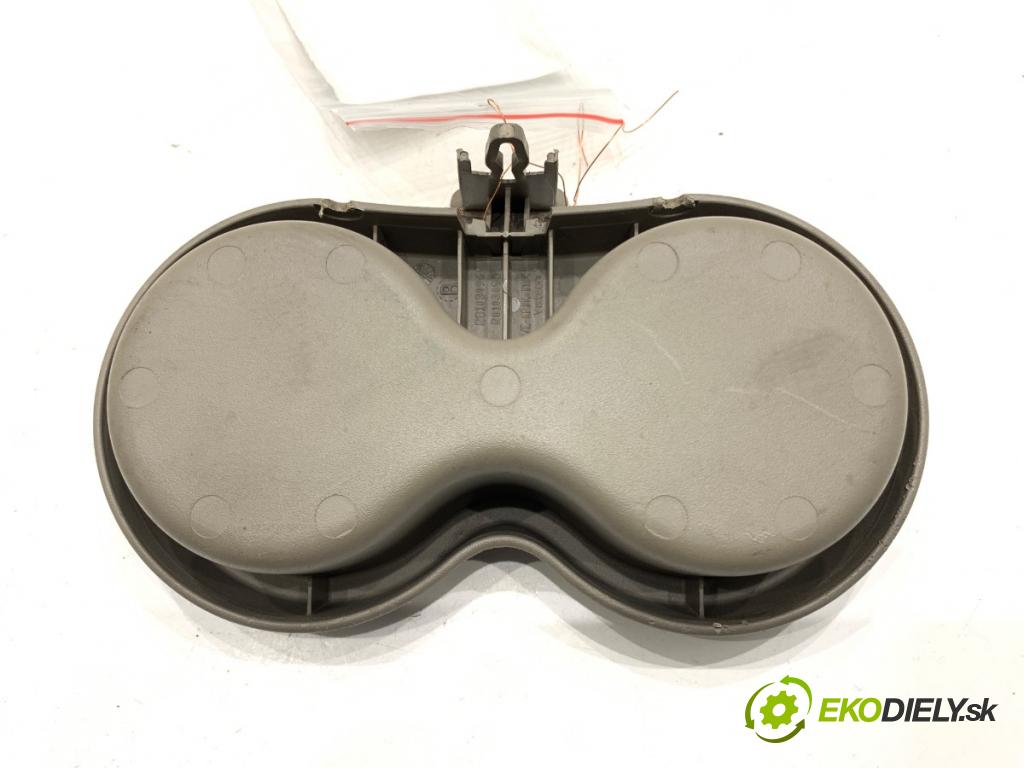 RENAULT SCÉNIC II nadwozie wielkoprzestrzenne (MPV) 2004 99 kW 2.0 (JM05, JM0U, JM1N, JM1U, JM2V) 1998 Držiak na nápoje R8103096 (Držiak (úchyt) na nápoje)