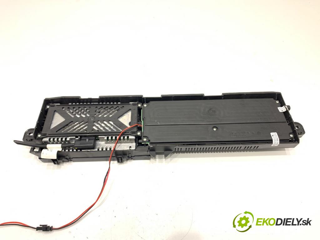 RENAULT SCÉNIC II nadwozie wielkoprzestrzenne (MPV) 2004 99 kW 2.0 (JM05, JM0U, JM1N, JM1U, JM2V) 1998 Prístrojovka P8200365609C (Prístrojová doska)