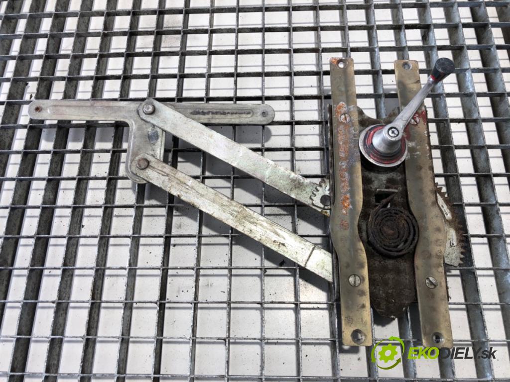 STAR 1985 mechanismus okna pravý přední část