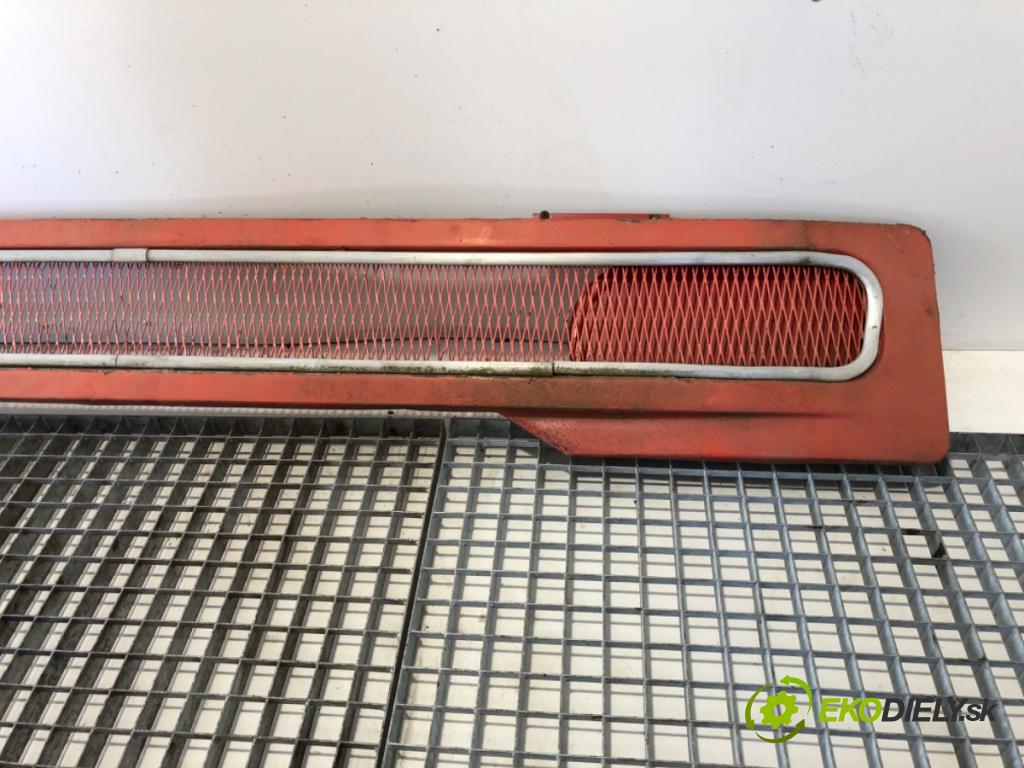 STAR   1985    mřížka maska  (Přední mřížka (maska chladiče))