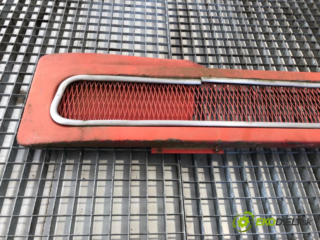 STAR   1985    mřížka maska  (Přední mřížka (maska chladiče))