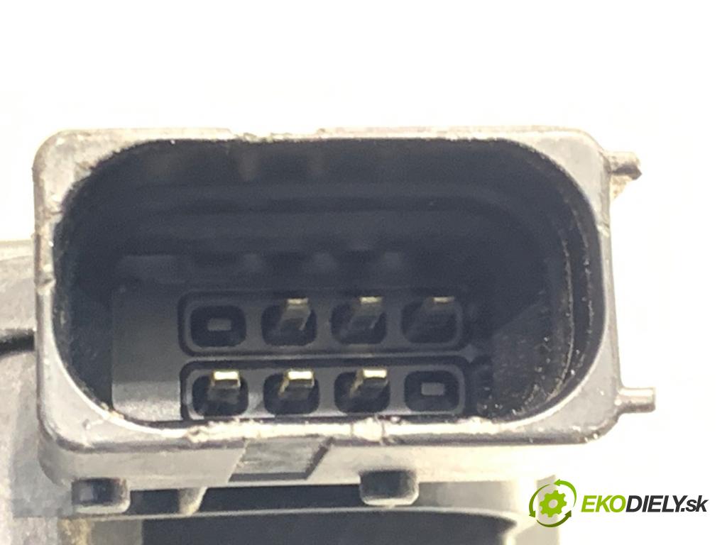 OPEL CORSA D liftback 2006 66 kW 1.3 CDTI (L08, L68) 1248 zámok Dvere ľavy predný 55702895