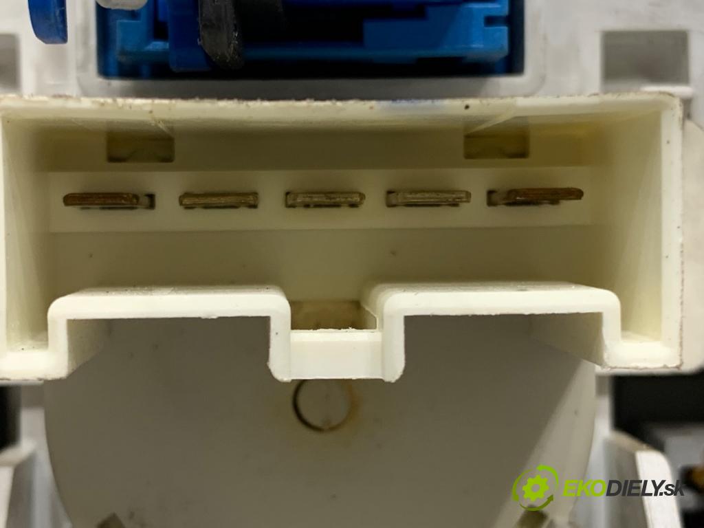 OPEL CORSA D liftback 2006 66 kW 1.3 CDTI (L08, L68) 1248 Panel ovládania kúrenia  (Prepínacie páčky pod volantom)