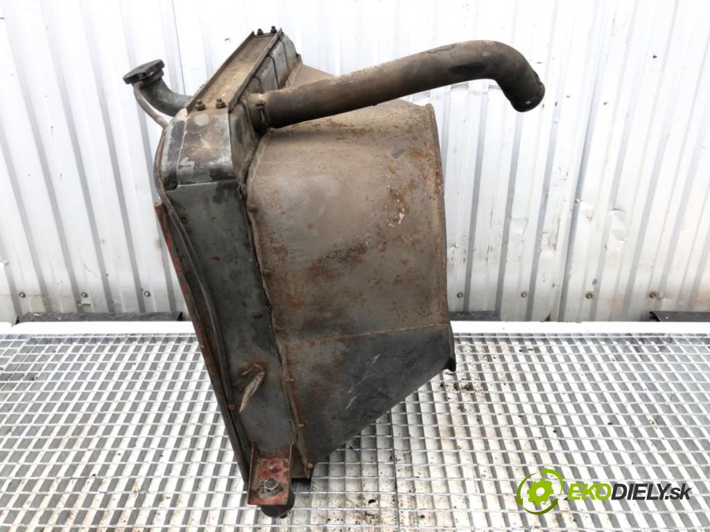 JELCZ   1988    chladič vody  (Vodní chladič)