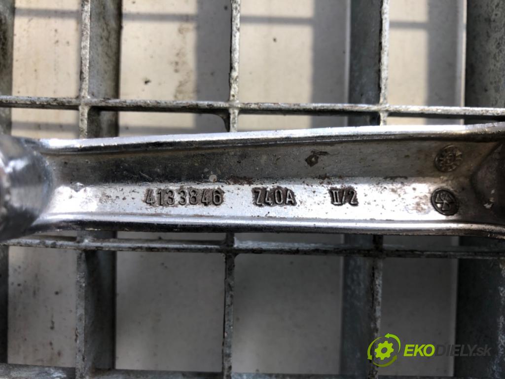 JELCZ   1988    Kľučka vonkajšia ľavy predný 4133846