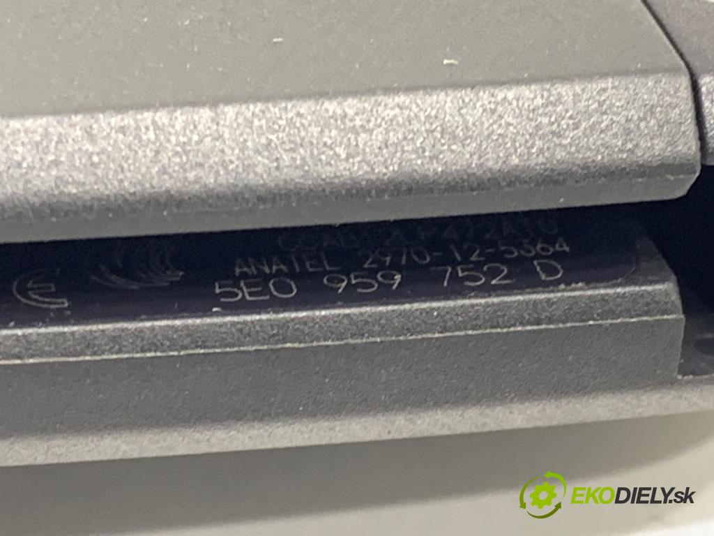 SKODA RAPID liftback 2018 85 kW 1.6 TDI 1598 kľúč DÁLKOVÝ: 5E0959752D