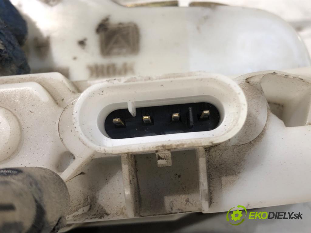CITROEN C3 I liftback 2005 50 kW 1.4 HDi 1398 zámok Dvere pravy zad 56316680