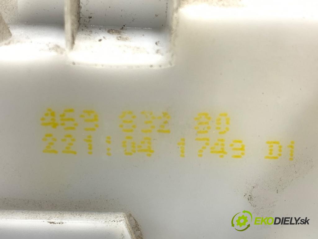 CITROEN C3 I liftback 2005 50 kW 1.4 HDi 1398 zámok Dvere pravy predný 46983280