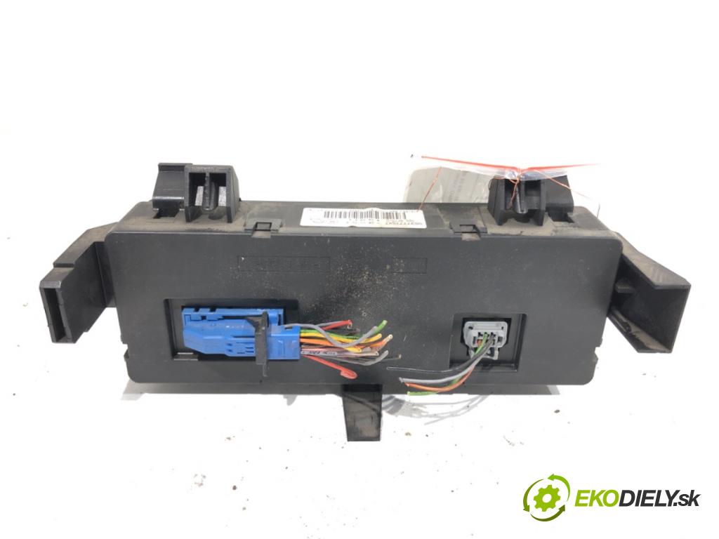 CITROEN C3 I liftback 2005 50 kW 1.4 HDi 1398 Panel ovládania kúrenia 96377775XT (Prepínacie páčky pod volantom)