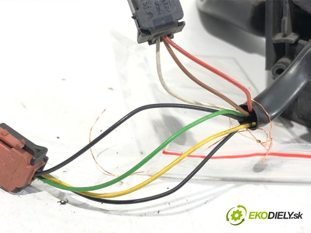 CITROEN C3 I liftback 2005 50 kW 1.4 HDi 1398 Spätné zrkadlo ľavy