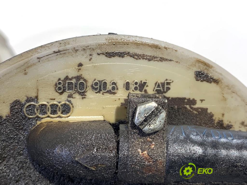 AUDI A4 B5 Kombi 2000 85 kW 1.9 TDI 1896 Pumpa paliva 8D0906087AF