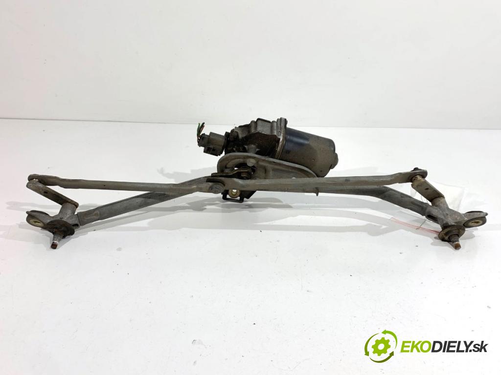 AUDI A4 B5 Kombi 2000 85 kW 1.9 TDI 1896 Mechanizmus stieračov predný 8D1955023E 8D1955113C (Motorček stieračov predný)