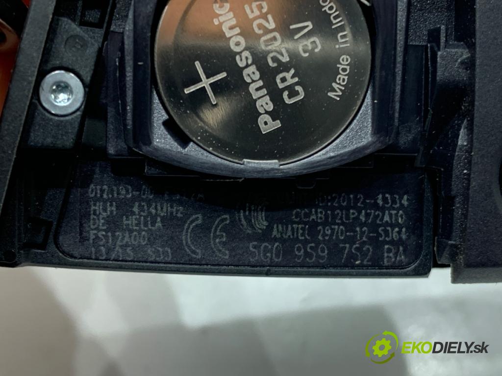 VW GOLF VII Kombi 2015 81 kW 1.6 TDI 1598 kľúč DÁLKOVÝ: 5G0959752BA