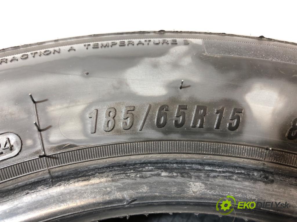 --- ---      PNEUMATIKA: 2X 185/65 15"