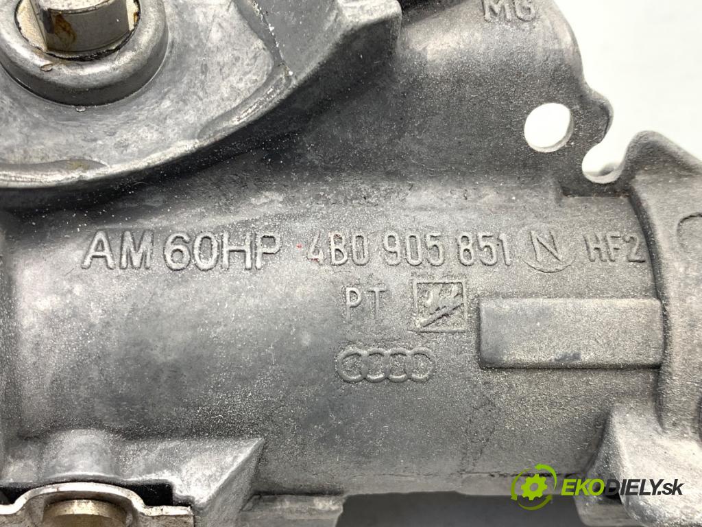 VW POLO IV 9N liftback 2006 55 kW 1.4 16V 1390 spinačka 4B0905851N (Spínacia skrinka)