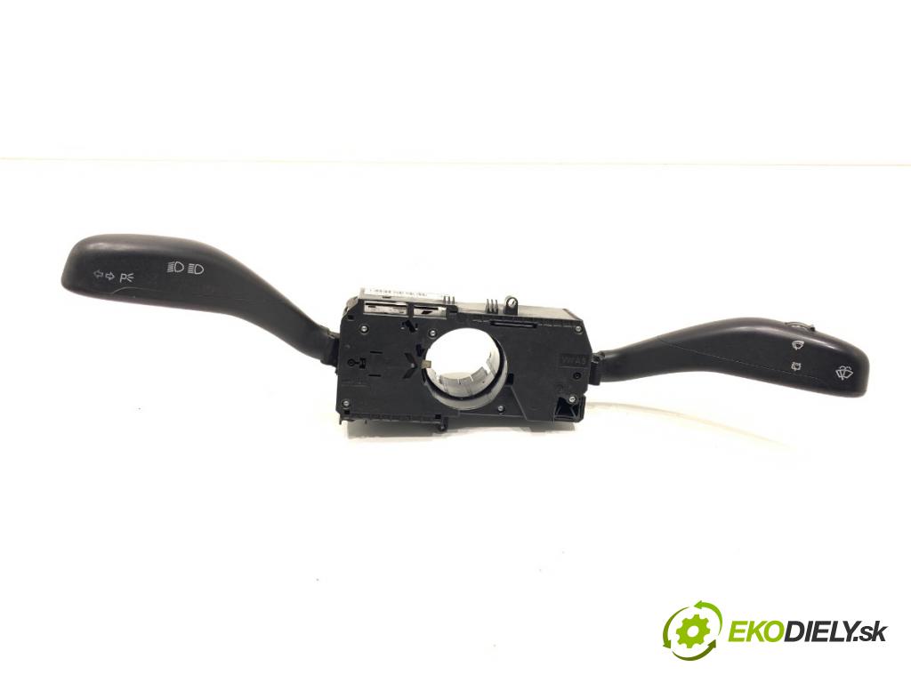 VW POLO IV 9N liftback 2006 55 kW 1.4 16V 1390 Prepínač kombinovaný 6Q0953503CE (Prepínacie páčky pod volantom)