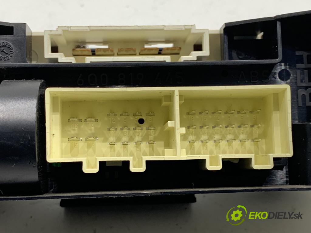 VW POLO IV 9N liftback 2006 55 kW 1.4 16V 1390 Panel ovládania kúrenia 6Q0820045G (Prepínacie páčky pod volantom)