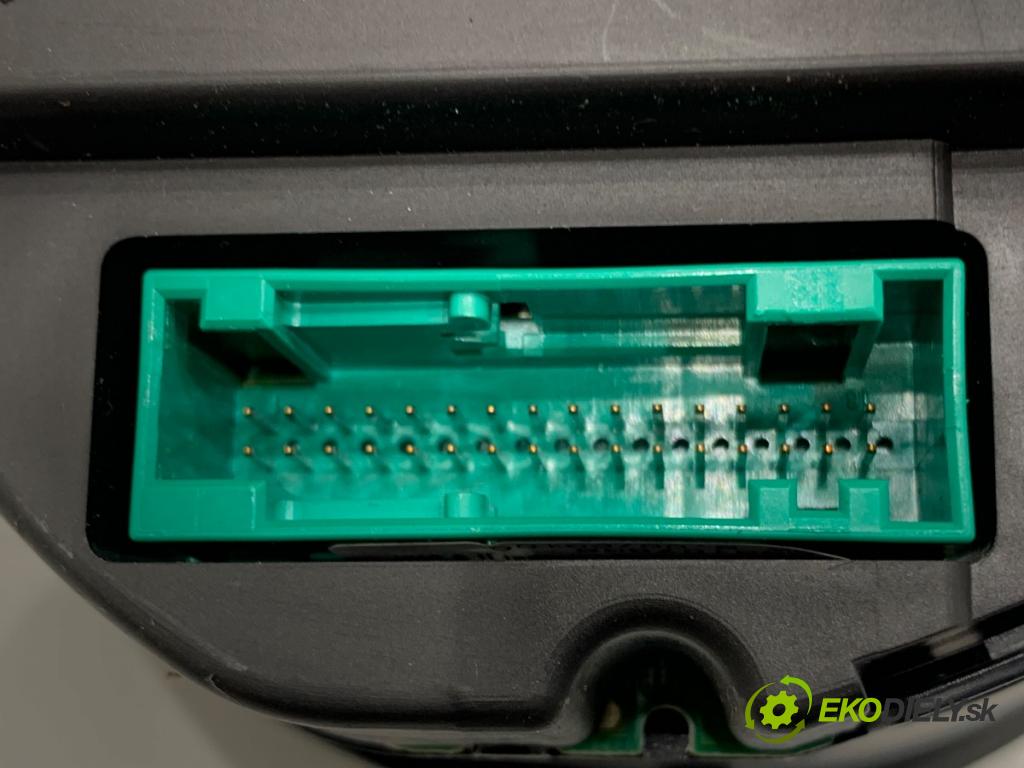 VW POLO IV 9N liftback 2006 55 kW 1.4 16V 1390 Prístrojovka 6Q0920803 (Prístrojová doska)