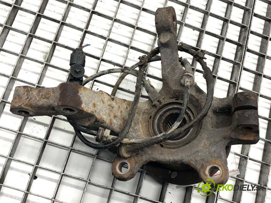 NISSAN MICRA K12 liftback 2003 59 kW 1.2 16V 1240 náboj pravy predný