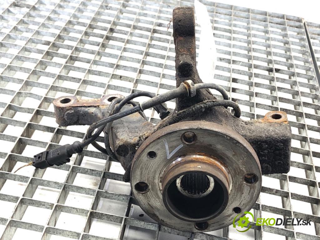 NISSAN MICRA K12 liftback 2003 59 kW 1.2 16V 1240 náboj ľavy predný 