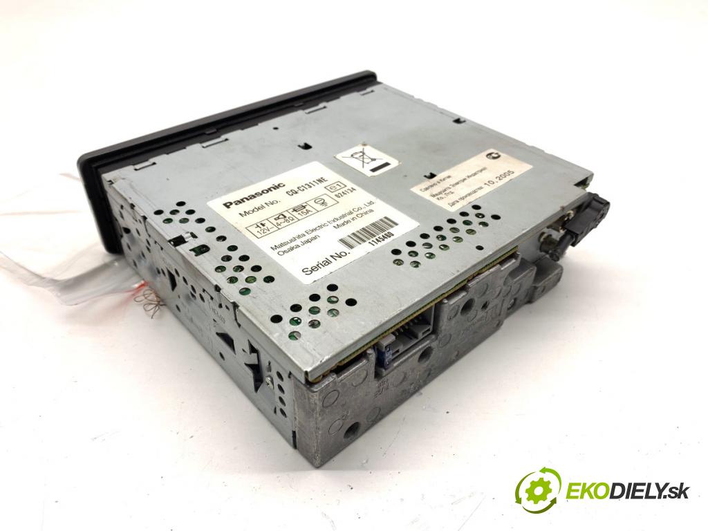 NISSAN MICRA K12 liftback 2003 59 kW 1.2 16V 1240 RADIO CQ-C1311NE (Audio zariadenie)