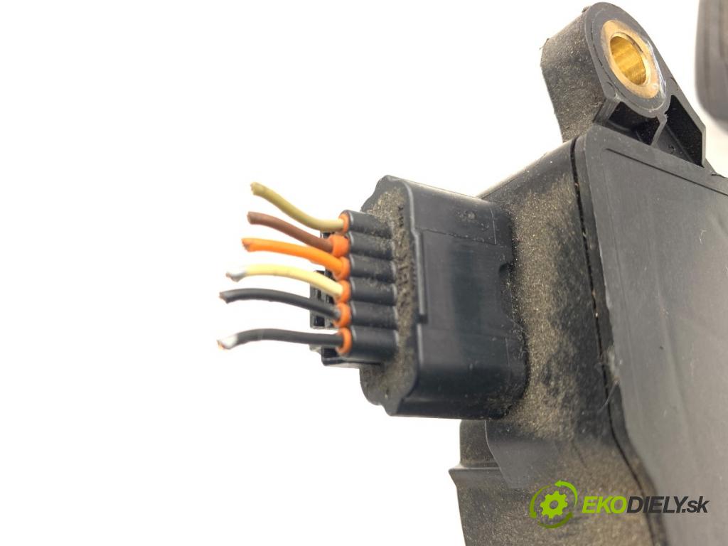 NISSAN MICRA K12 liftback 2003 59 kW 1.2 16V 1240 Potenciometer plynu 18002AX700 (Potenciometer plynového pedálu)