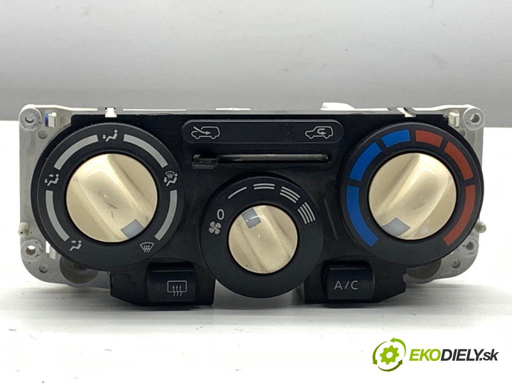 NISSAN MICRA K12 liftback 2003 59 kW 1.2 16V 1240 Panel ovládania kúrenia 27515-AX701 (Prepínacie páčky pod volantom)