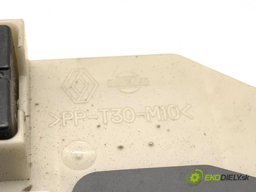 NISSAN MICRA K12 liftback 2003 59 kW 1.2 16V 1240 modul BSI (Pojistková skříňka)