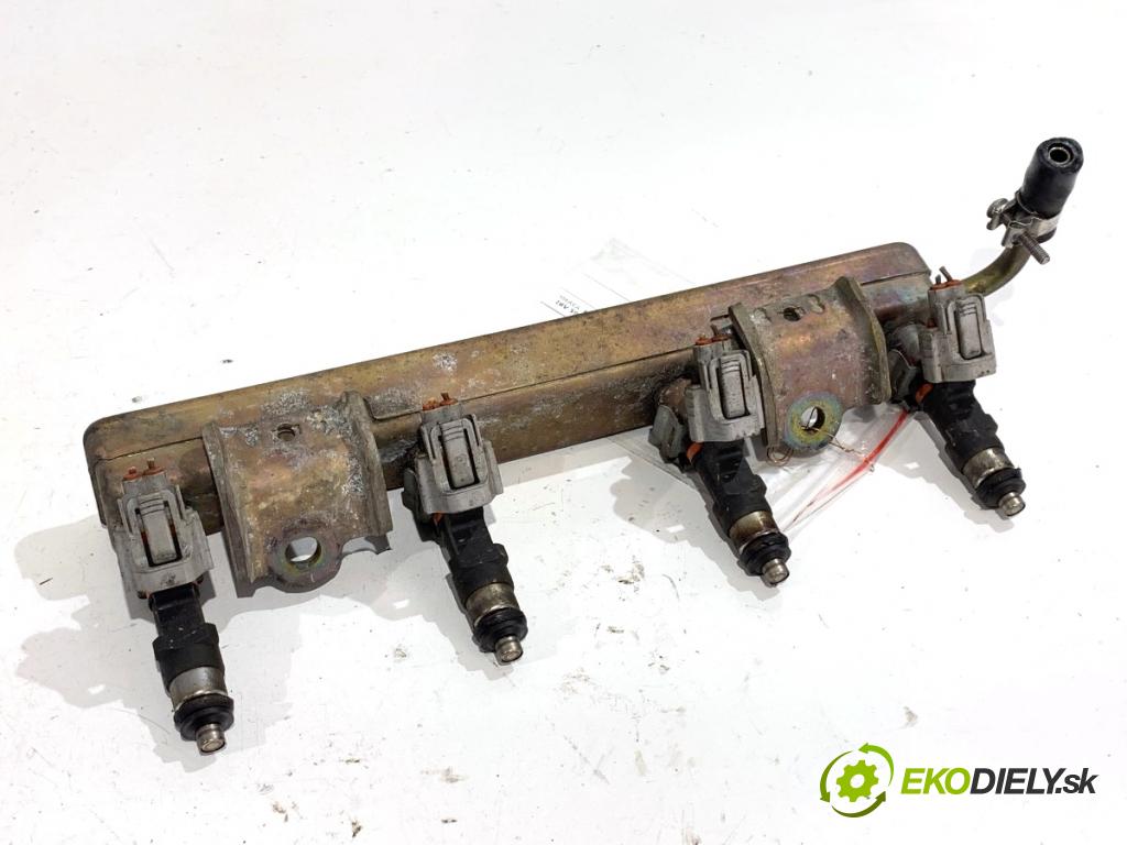 NISSAN MICRA K12 liftback 2003 59 kW 1.2 16V 1240 Lišta vstrekovacia 16600AX200 (Vstrekovacia lišta)