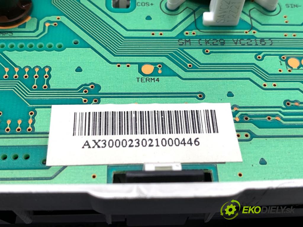 NISSAN MICRA K12 liftback 2003 59 kW 1.2 16V 1240 Prístrojovka AX760 (Prístrojová doska)