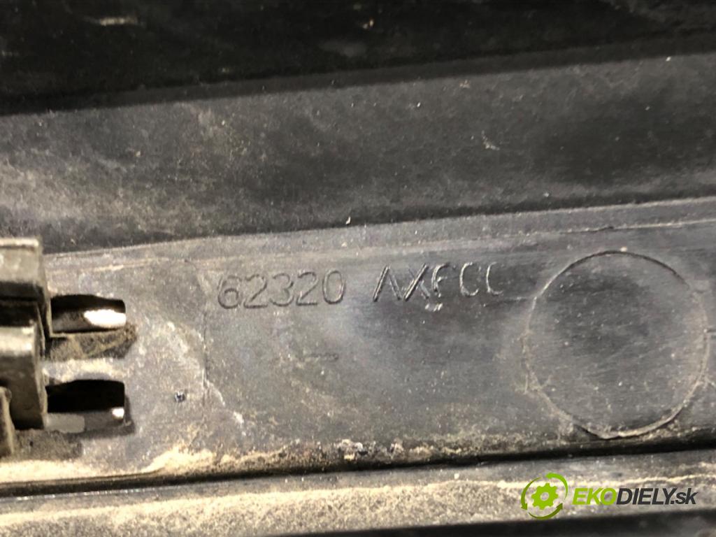 NISSAN MICRA K12 liftback 2003 59 kW 1.2 16V 1240 mřížka maska  (Přední mřížka (maska chladiče))