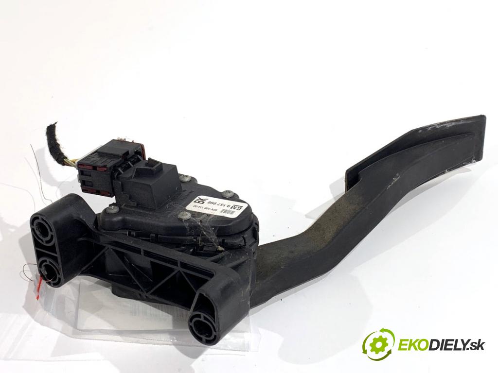 OPEL ASTRA H liftback 2007 66 kW 1.3 CDTI (L48) 1248 Potenciometer plynu 9157998 (Potenciometer plynového pedálu)