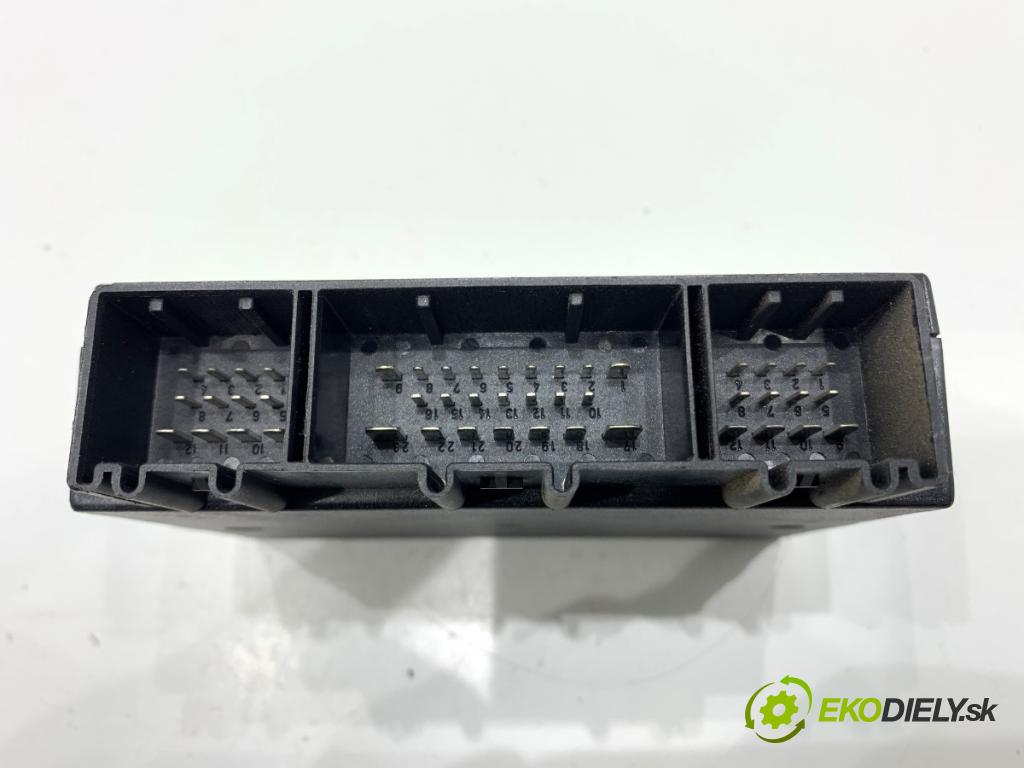 VW POLO IV 9N liftback 2006 55 kW 1.4 16V 1390 Modul komfortu 6Q0959433E (Modul komfortu)