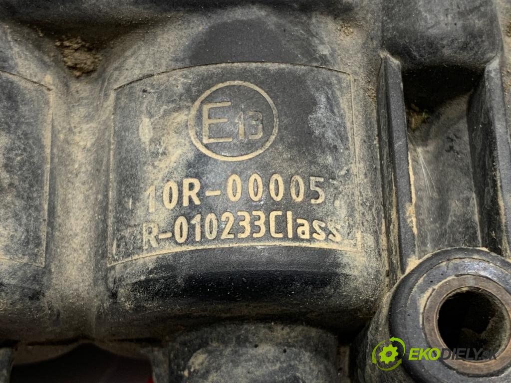 VW POLO IV 9N liftback 2006 55 kW 1.4 16V 1390 vstrekovač LPG 110R-000057