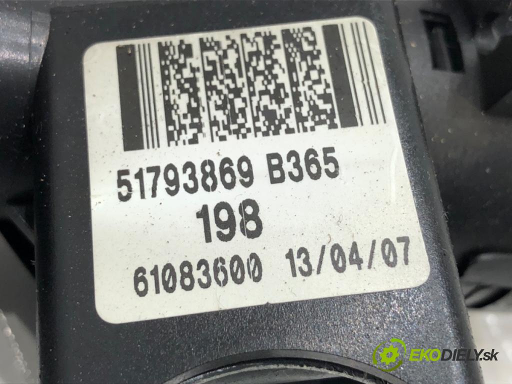 FIAT BRAVO II liftback 2007 88 kW 1.9 D Multijet (198AXB1A) 1910 spinačka 51793869 (Spínacia skrinka)
