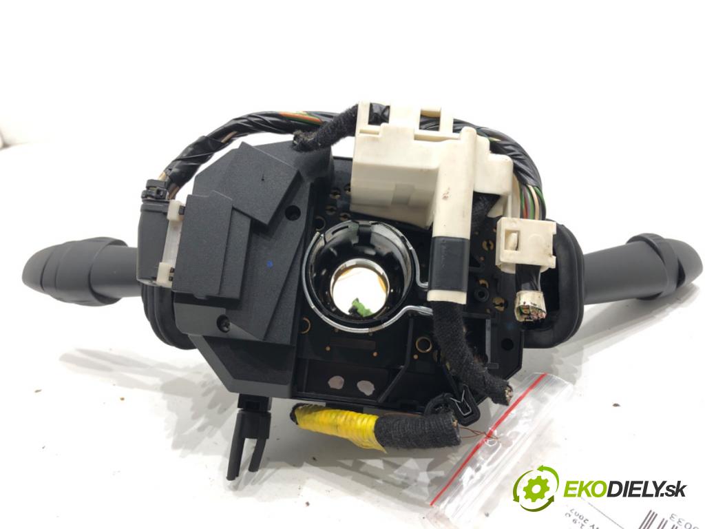 FIAT BRAVO II liftback 2007 88 kW 1.9 D Multijet (198AXB1A) 1910 Prepínač kombinovaný 07354410060 (Prepínacie páčky pod volantom)