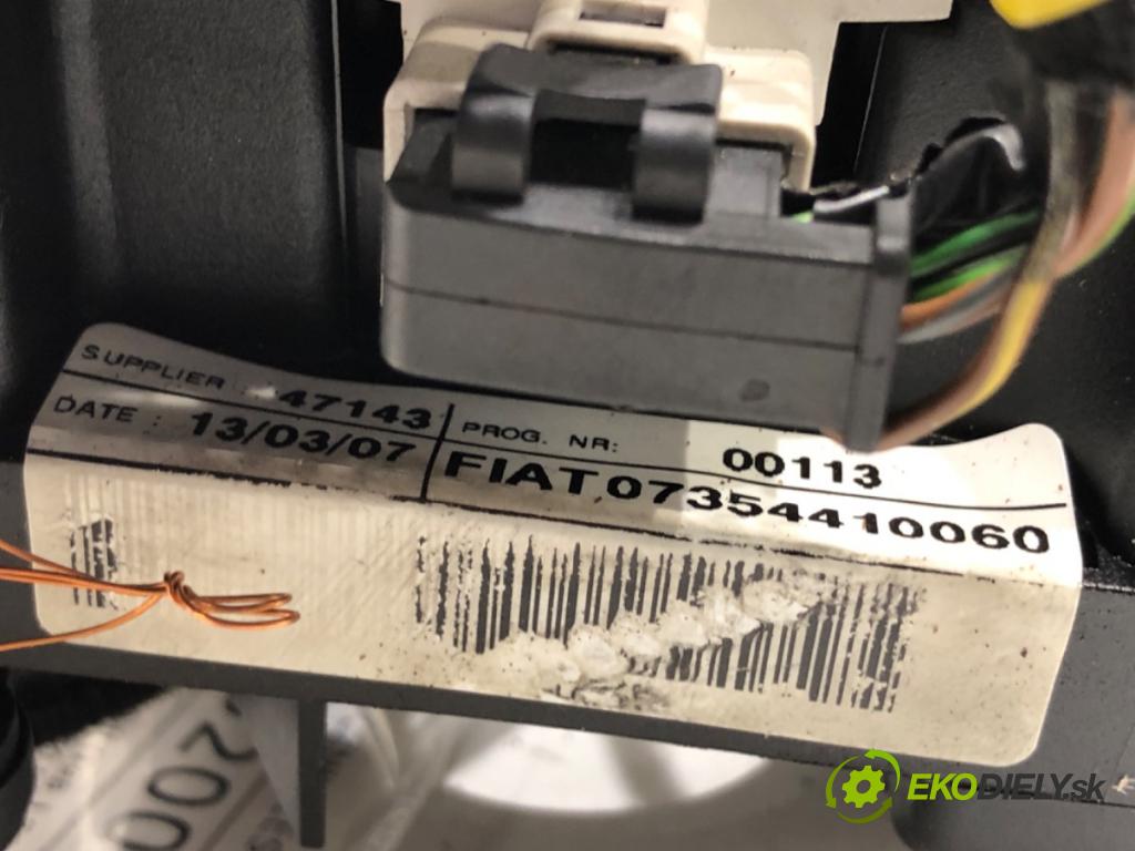 FIAT BRAVO II liftback 2007 88 kW 1.9 D Multijet (198AXB1A) 1910 Prepínač kombinovaný 07354410060 (Prepínacie páčky pod volantom)